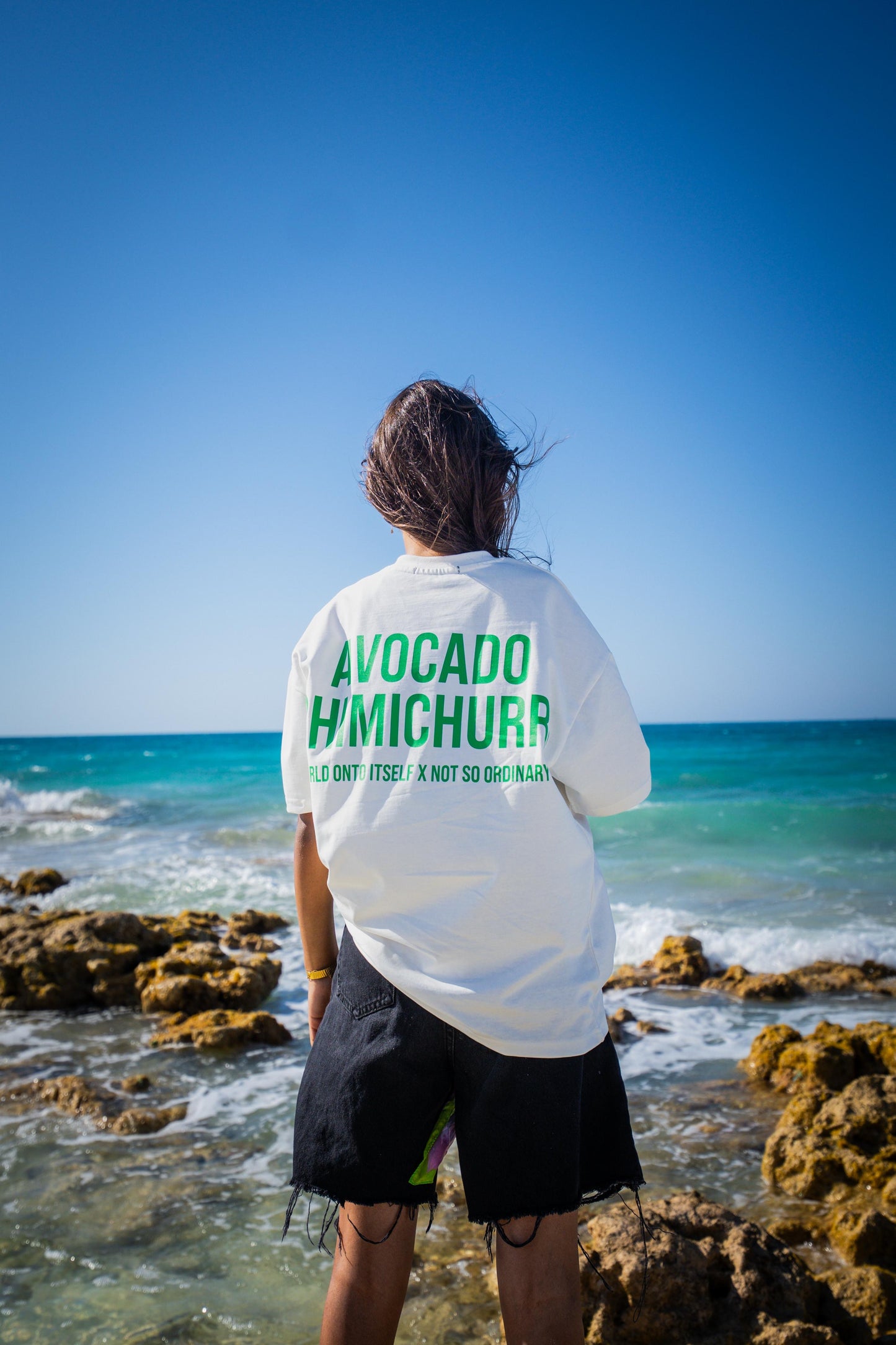 WHITE AVOCADO T-SHIRT