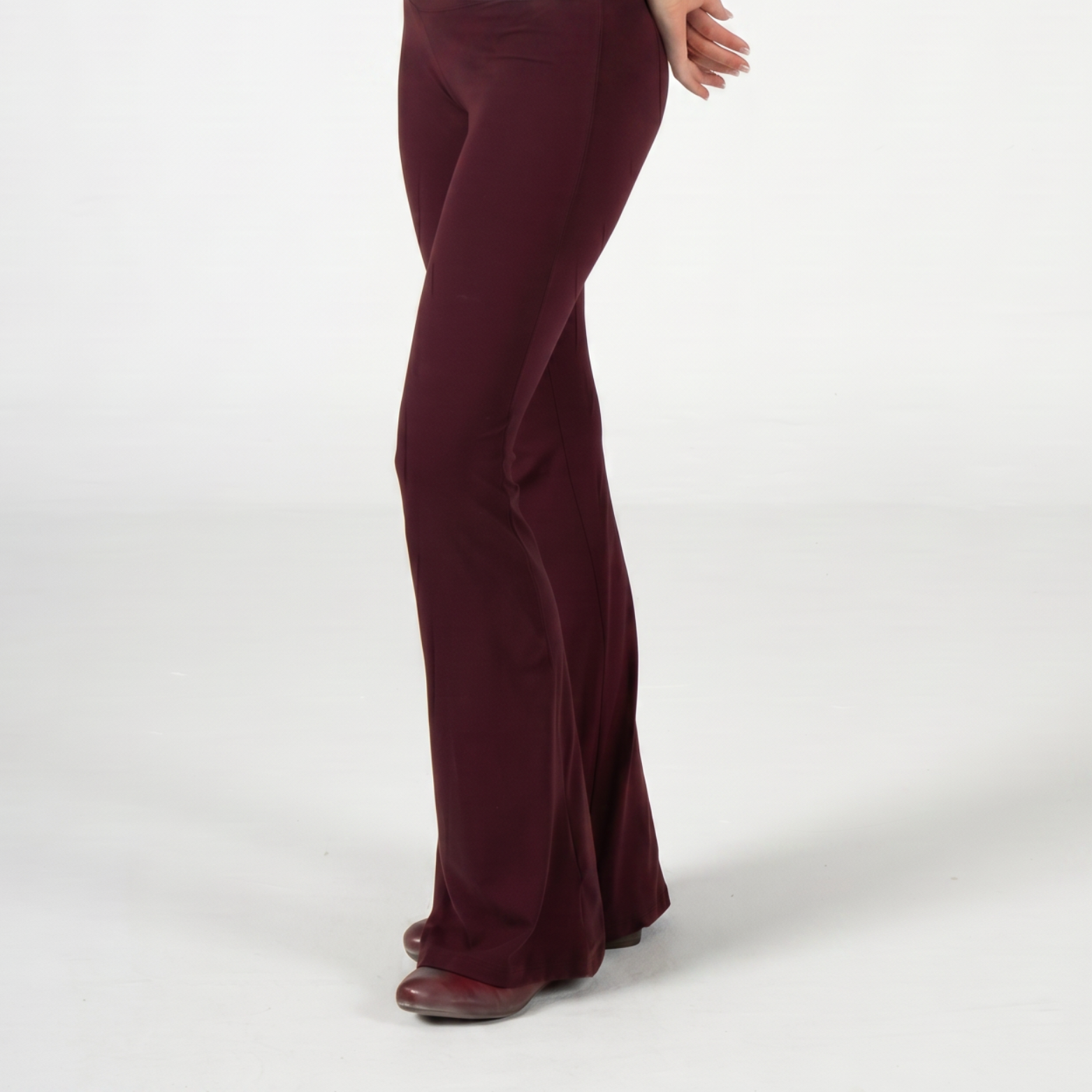 BURGUNDY FLARED YOGA PANTS
