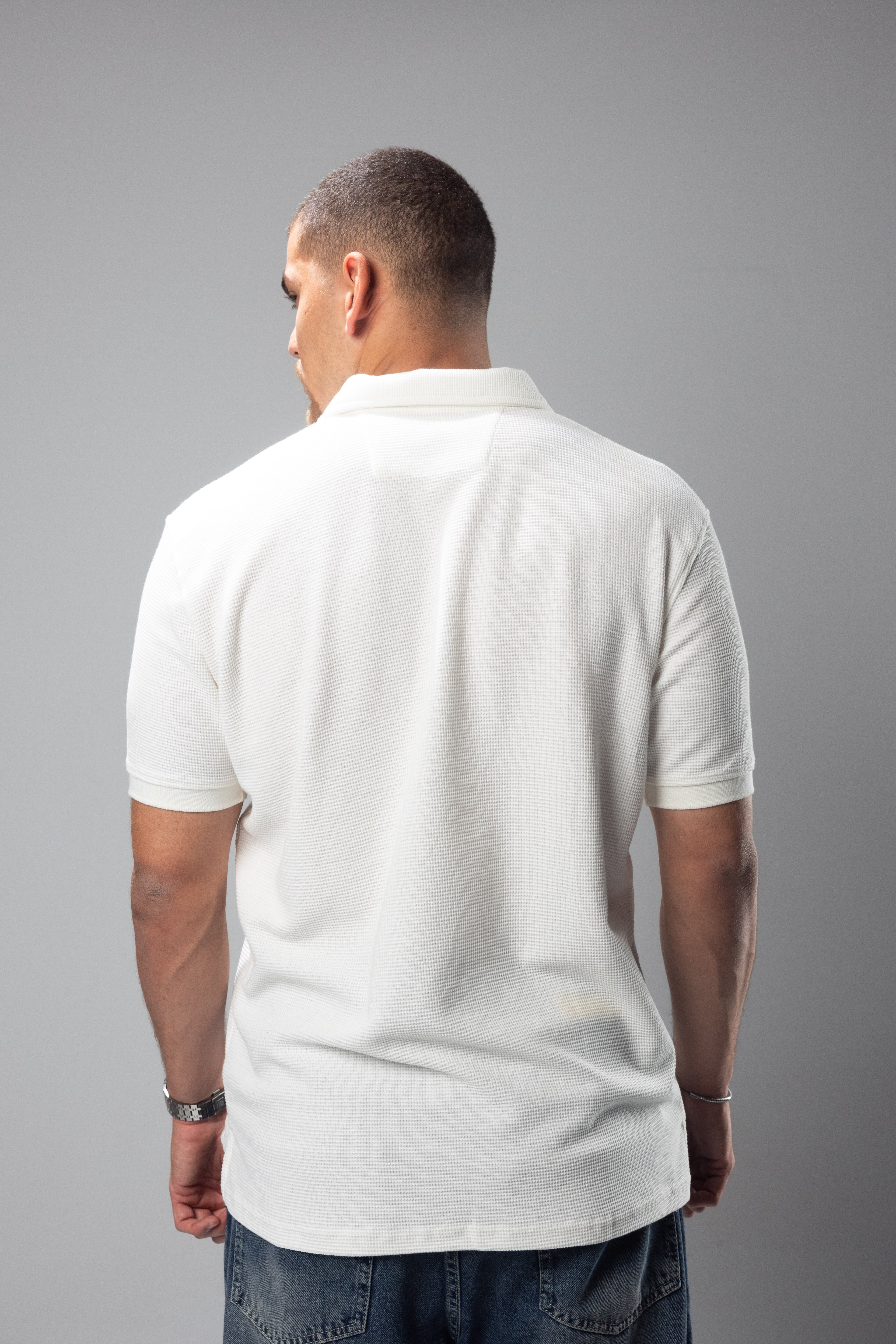 WHITE CASUAL COLLAR