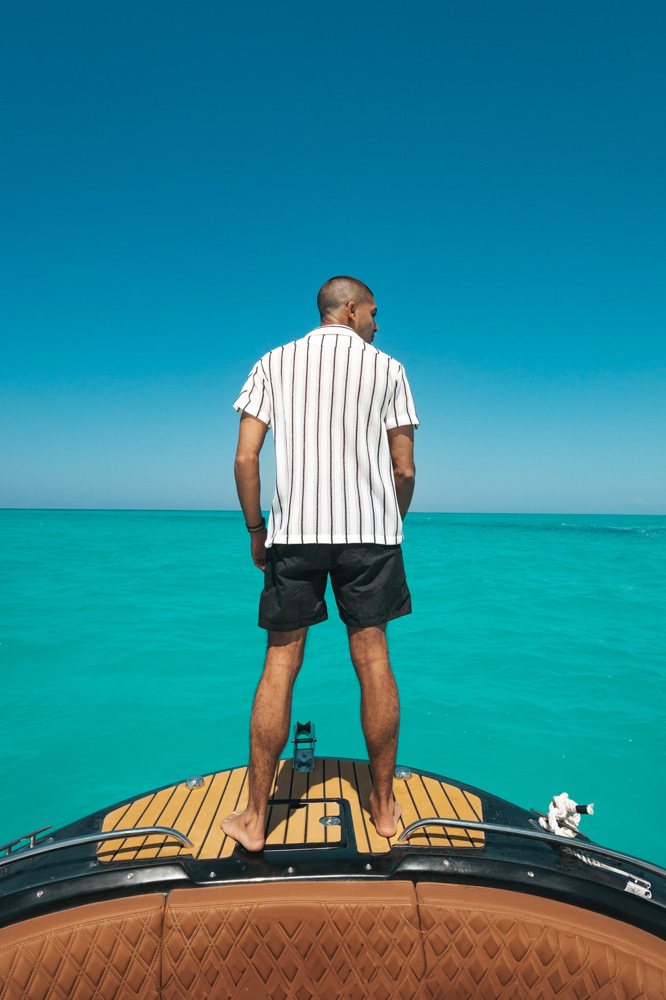 CREAM X BLACK AIR SHIRT