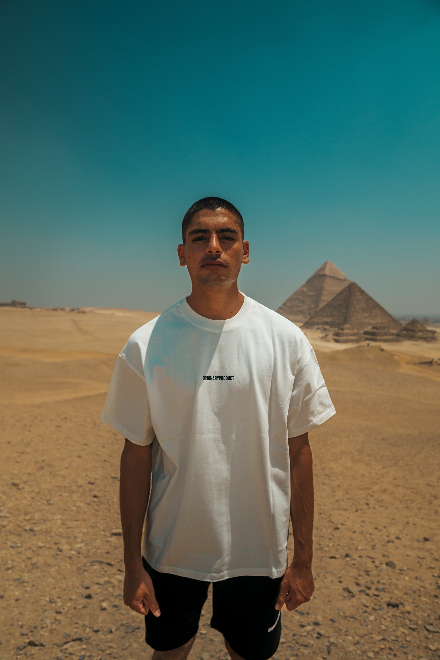 WHITE T-SHIRT PYRAMIDS