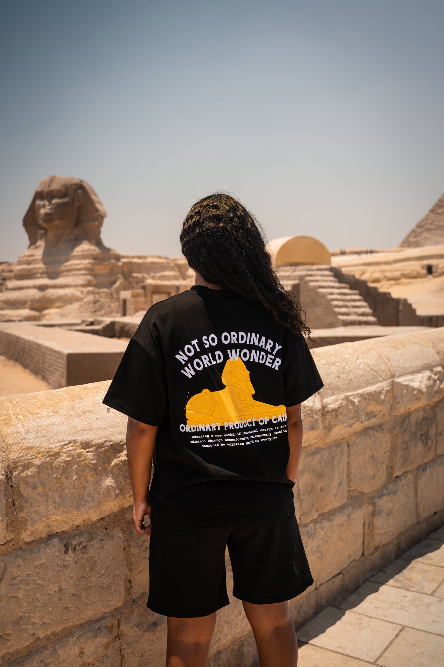 BLACK T-SHIRT SPHINX