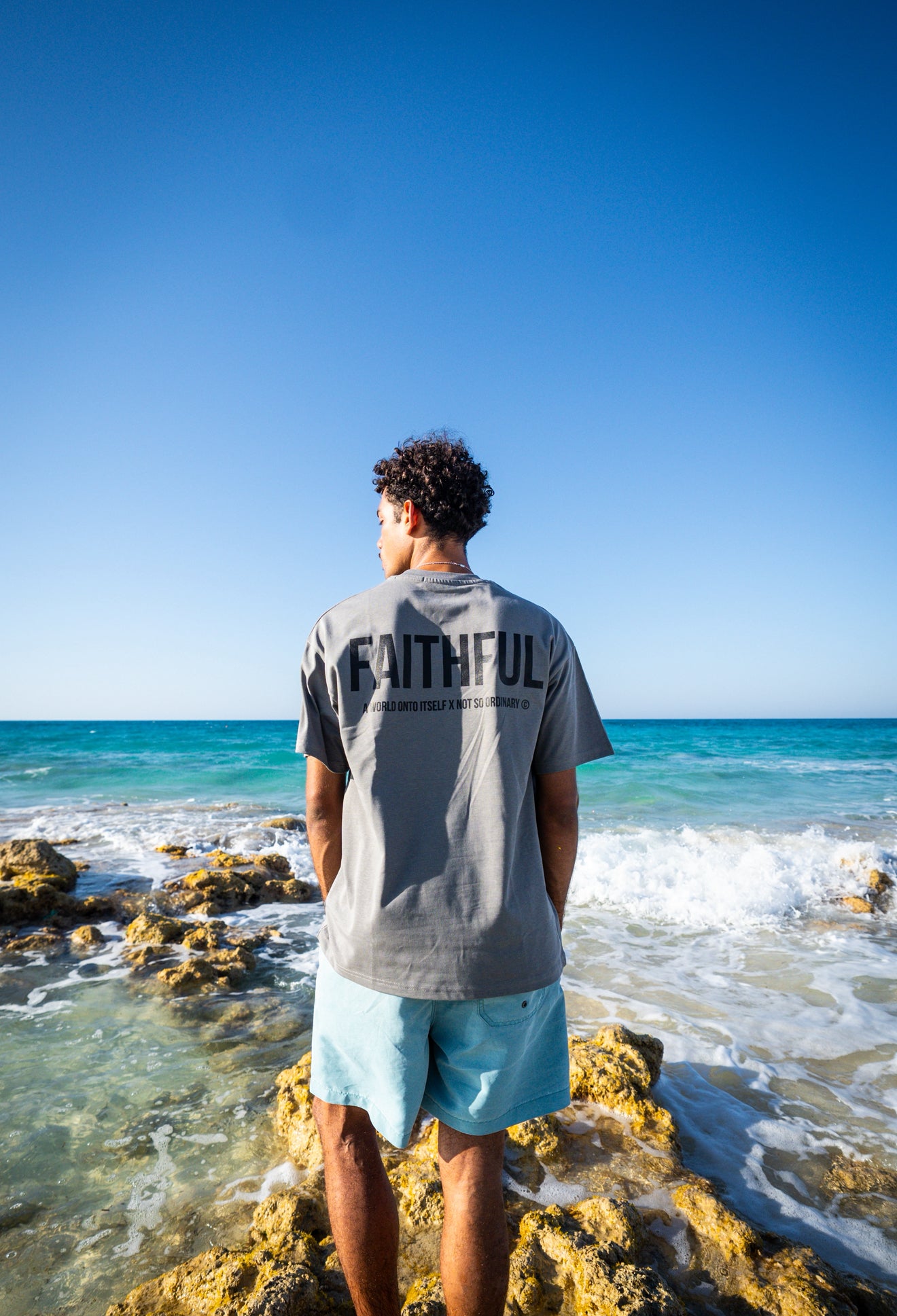 PARAMOUNT FAITHFUL T-SHIRT