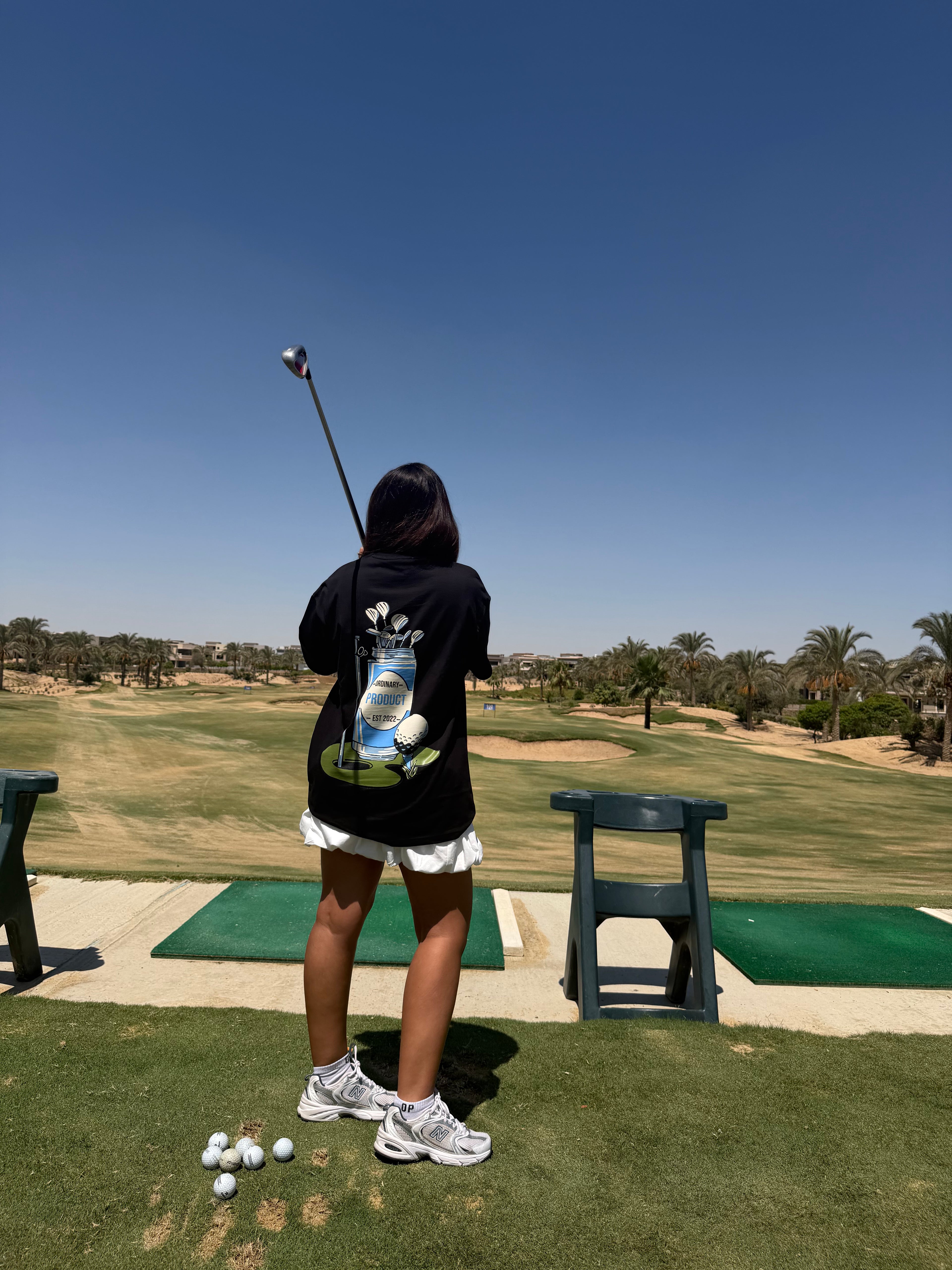 BLACK T-SHIRT GOLF CLUB