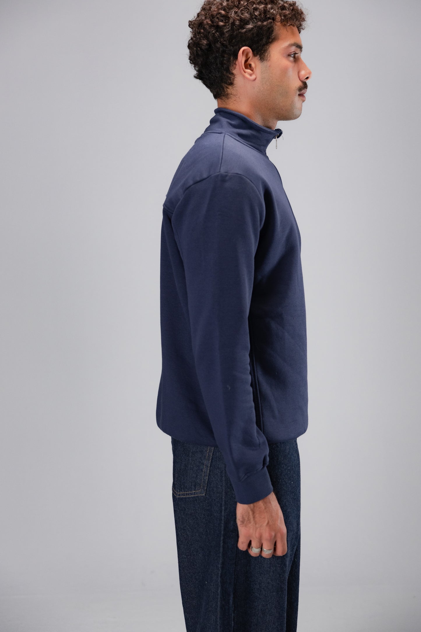 NAVY QUARTER ZIPPER