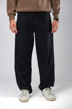 BLACK STRAIGHT FIT JEANS