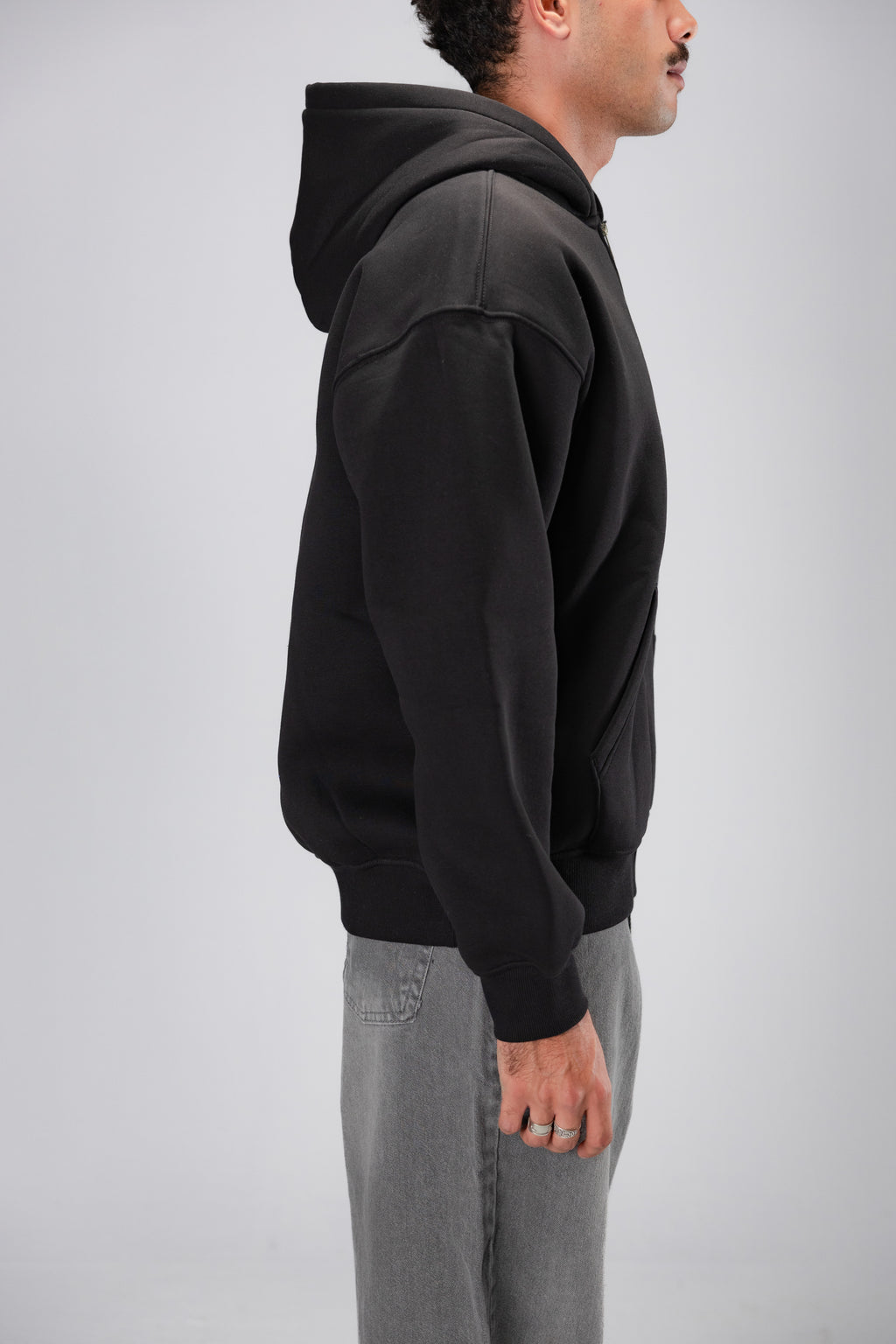 BLACK FULL ZIP