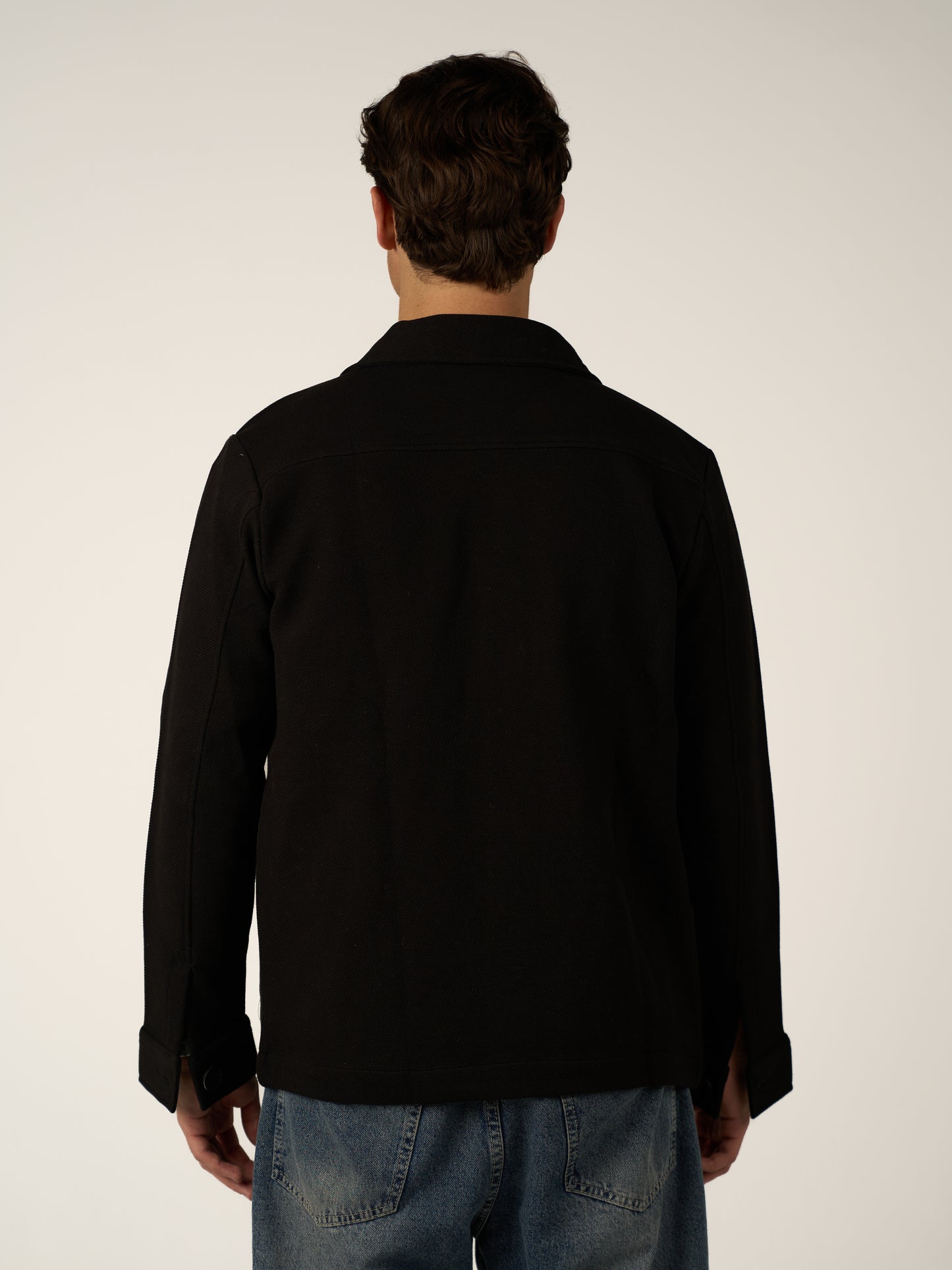 BLACK TIMELESS OVERSHIRT