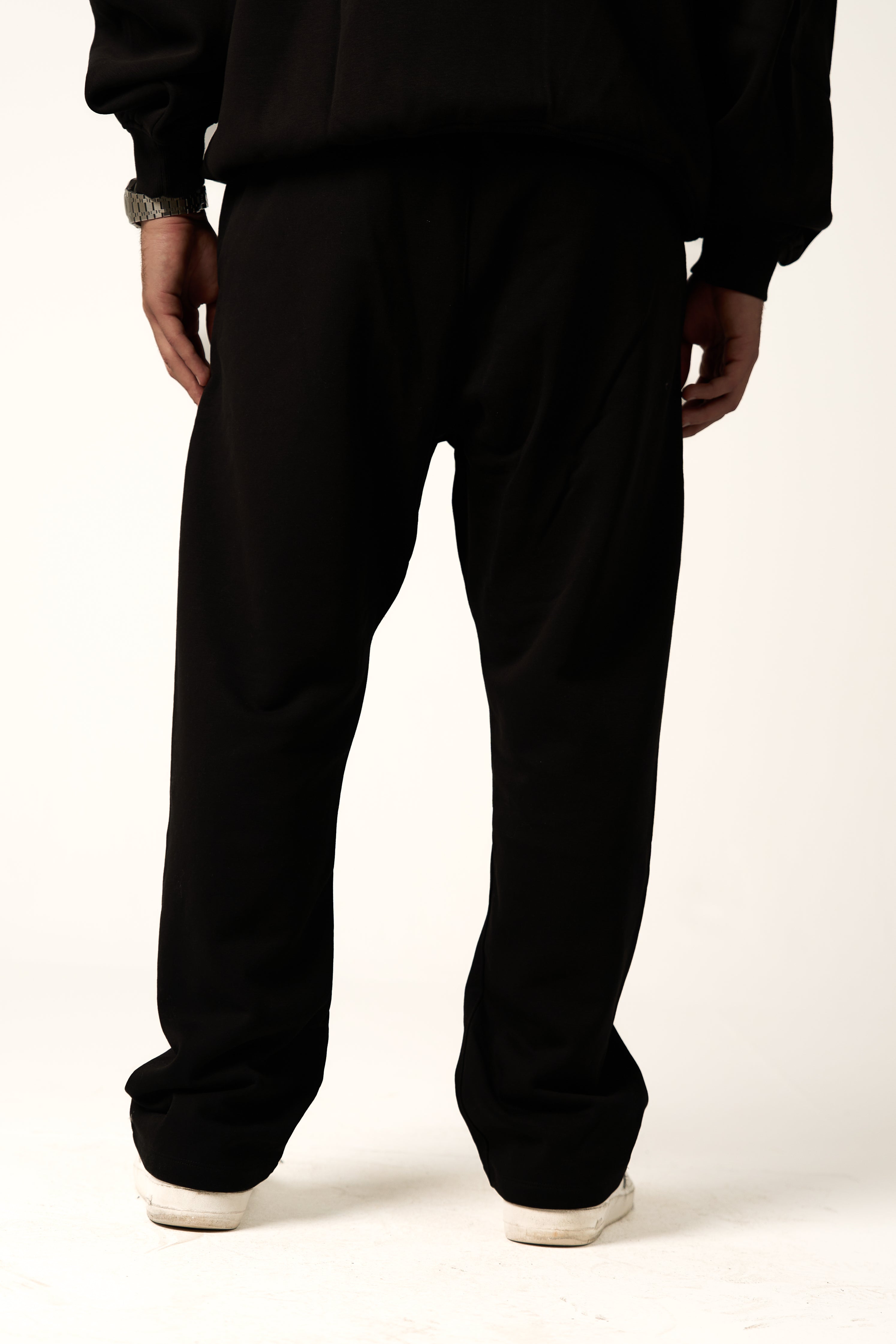 BLACK SWEATS WIDE LEG