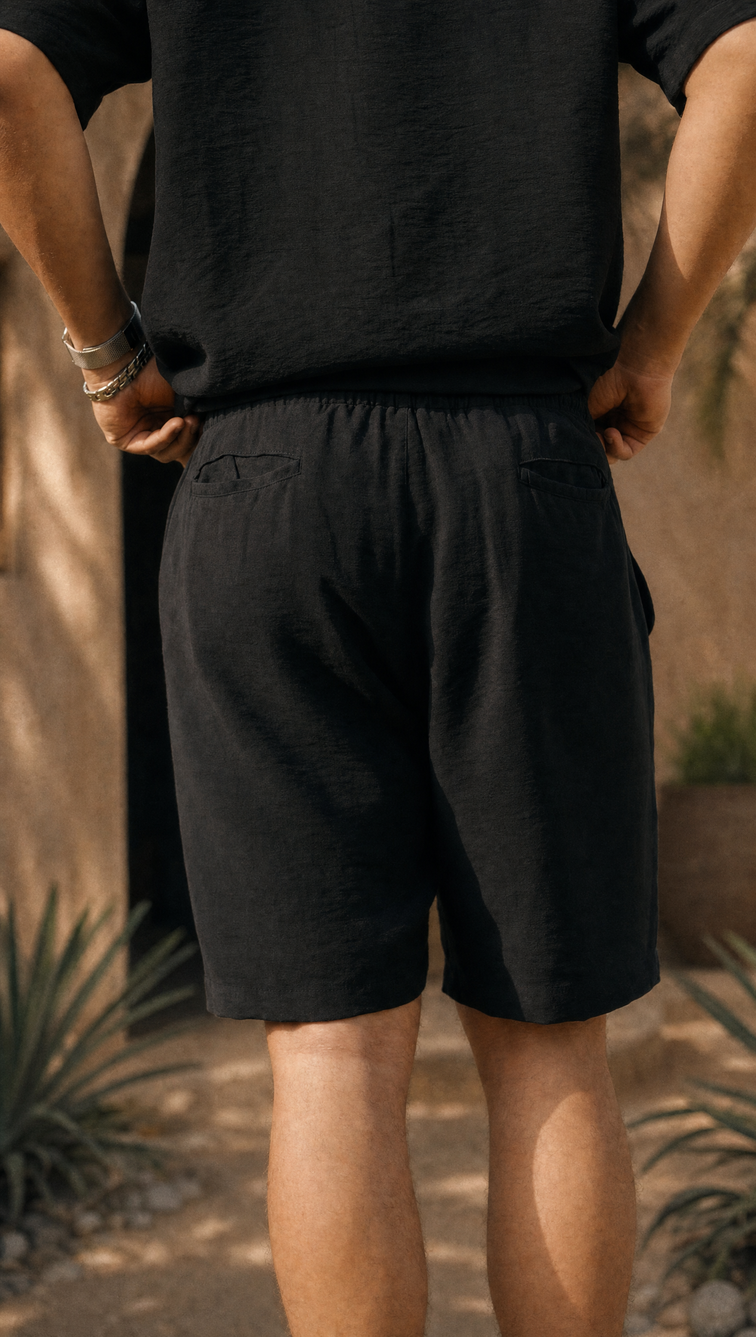 BLACK LINEN SHORT