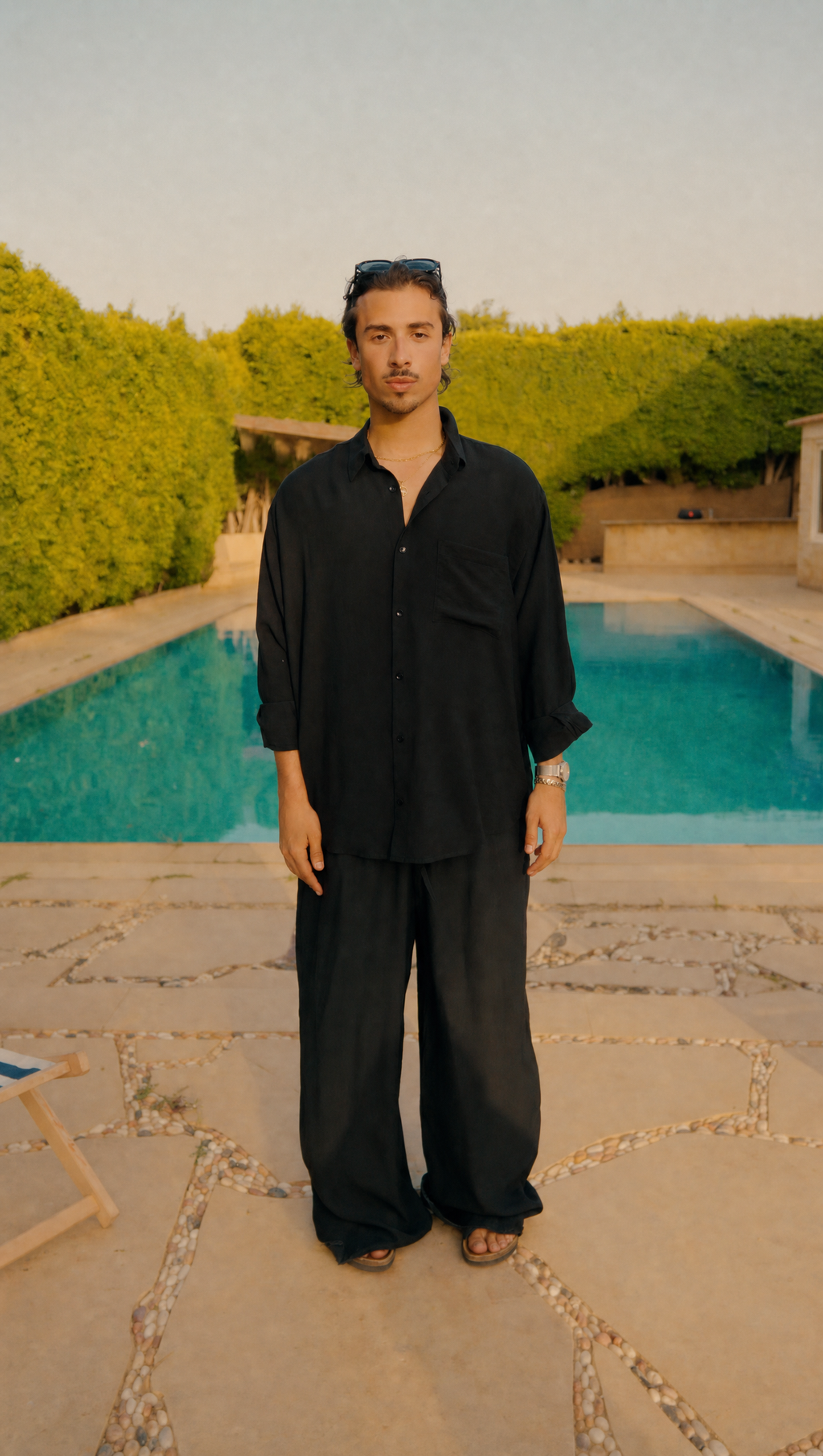 BLACK LINEN LONG SLEEVE SHIRT